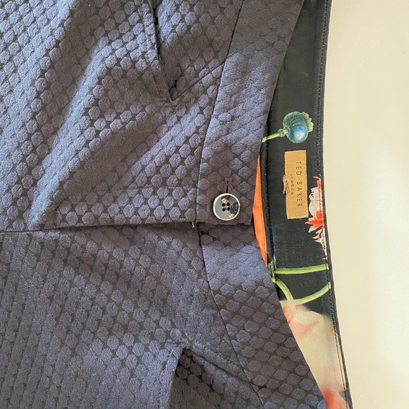 Ted Baker London jacquard blazer and pants suit set, Size 6 - Picture 3 of 5